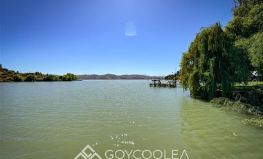 Casa en Venta en Orilla Lago San Rafael