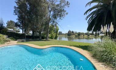 Casa en Venta en Orilla Lago Llallauquen
