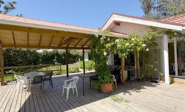 Casa en Venta en Orilla Lago Llallauquen