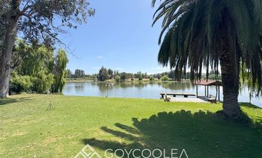 Casa en Venta en Orilla Lago Llallauquen