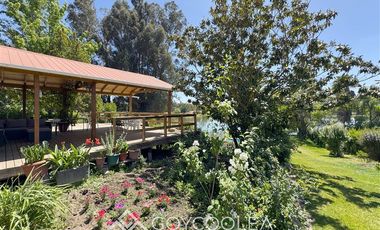 Casa en Venta en Orilla Lago Llallauquen