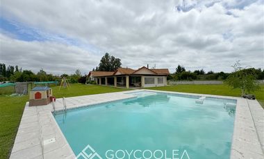 Casa en Venta en Condominio Karelia