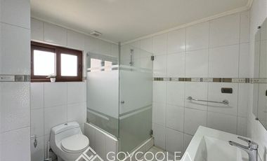 Casa en Venta en Condominio Karelia