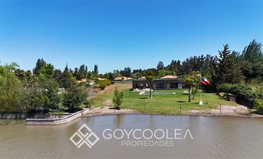 Casa en Venta en Orilla Lago Bahia Chila