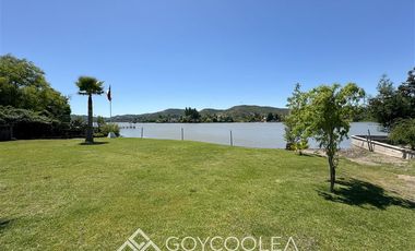 Casa en Venta en Orilla Lago Bahia Chila