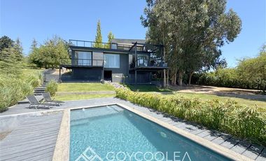 Casa en Venta en Orilla Lago Nautico 2