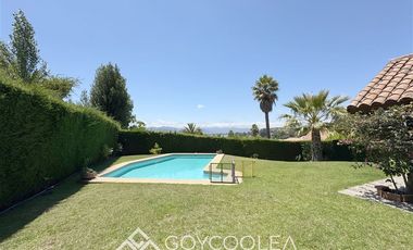 Casa en Venta en Condominio El Alamo