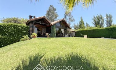 Casa en Venta en Condominio El Alamo