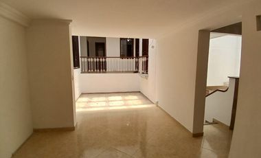 🏡 CASA COMERCIAL EN ARRIENDO UBICADA EN ALMERIA SECTOR SANTA TERESITA