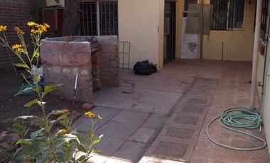 Venta De Casa Y Local Comercial  Nelson Pereira
