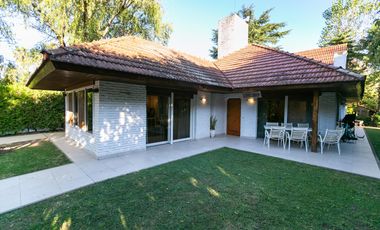 ALQUILER - Casa 5 ambientes en El Sosiego, Canning