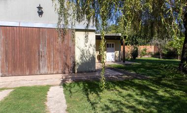 Casa en venta en Villa Loguercio