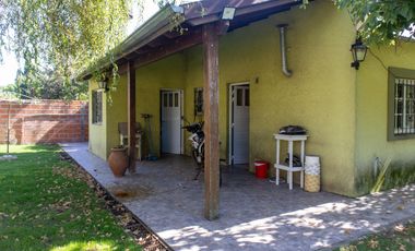 Casa en venta en Villa Loguercio