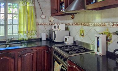 Casa en venta en Villa Loguercio