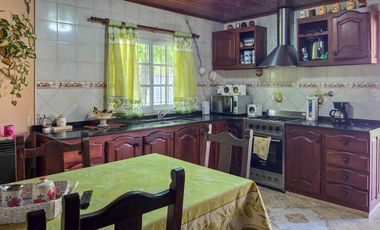 Casa en venta en Villa Loguercio