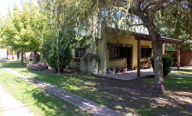 Casa en venta en Villa Loguercio
