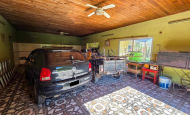 Casa en venta en Villa Loguercio