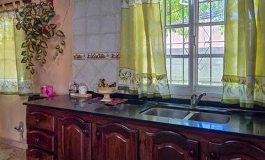 Casa en venta en Villa Loguercio