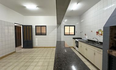 Galpon en alquiler en la localidad de Lanús