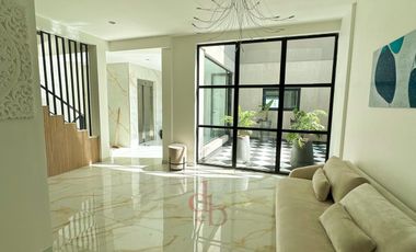 Departamento en Venta en Edificio Lander