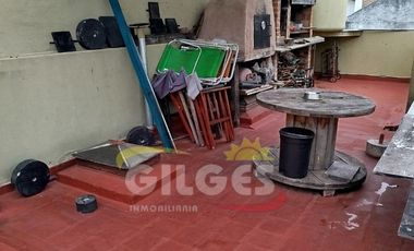 Venta de PH 5 Amb.  en Ramos Mejia  Planta. baja Con patio