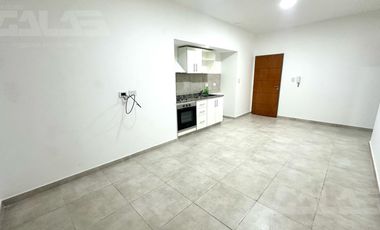 Alquiler, Departamento 2 ambientes con cochera y terraza- Ituzaingó Sur -