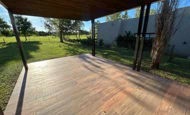 CASA A LA VENTA EN LA RINCONADA 3 DORMITORIOS