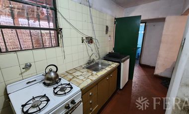Venta casa de 3 ambientes con jardín en  Ezpeleta