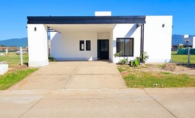 Hermosa casa de 3 dormitorios a estrenar en Country Viento Sur, El Manantial