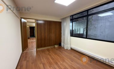 Oficina en Galería La Favorita