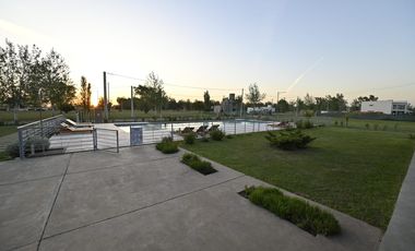 VENTA/FINANCIACIÓN - Terreno. Pinares de Sur.