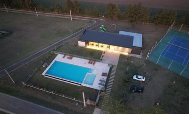 VENTA/FINANCIACIÓN - Terreno. Pinares de Sur.