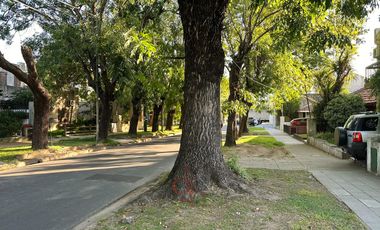 Casa en venta sobre importante lote