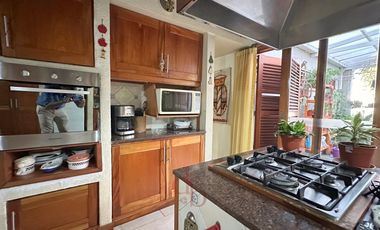 Casa en venta sobre importante lote