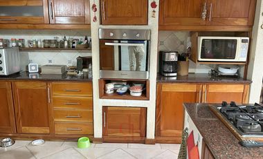 Casa en venta sobre importante lote