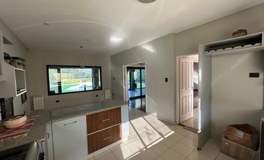 CASA EN VENTA LOS OMBÚES DE HUDSON