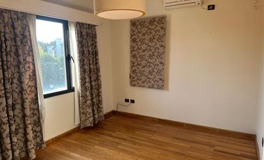 CASA EN VENTA LOS OMBÚES DE HUDSON