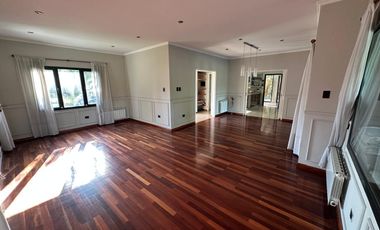 CASA EN VENTA LOS OMBÚES DE HUDSON