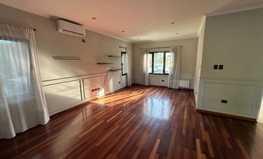 CASA EN VENTA LOS OMBÚES DE HUDSON