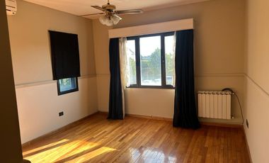 CASA EN VENTA LOS OMBÚES DE HUDSON