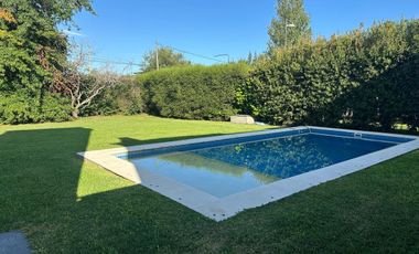 CASA EN VENTA LOS OMBÚES DE HUDSON