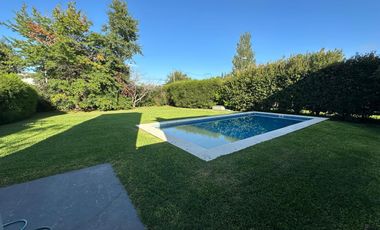 CASA EN VENTA LOS OMBÚES DE HUDSON