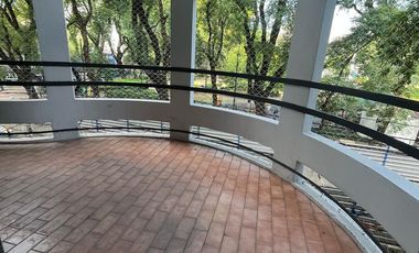 Departamento en  alquiler frente a plaza Flores