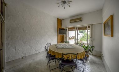 Pringles 1400, Casa con Fondo en Lote Propio con Jardín en Palermo