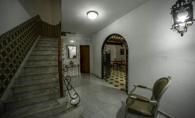 Pringles 1400, Casa con Fondo en Lote Propio con Jardín en Palermo