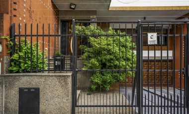 Pringles 1400, Casa con Fondo en Lote Propio con Jardín en Palermo