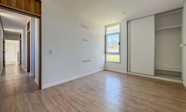 VENTA - Casa de 2 dormitorios. Pinares del Sur.