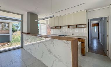 VENTA - Casa de 2 dormitorios. Pinares del Sur.