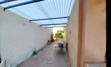 Casa multifamiliar en venta - 5 Dormitorios 2 Baños - 300Mts2 - Don Bosco