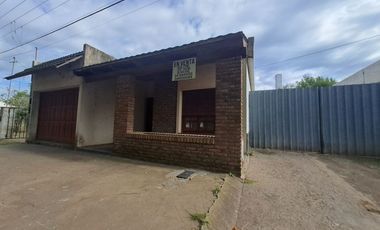 Casa en venta de tres dormitorios en Santa Teresa - Santa Fe